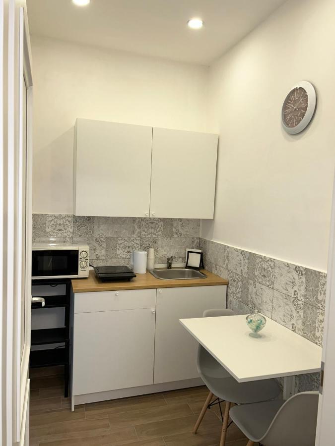 Maison Laezza Napoli Esterno foto